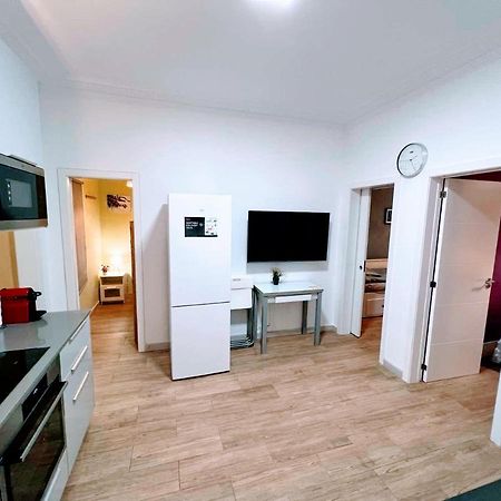 New Camp Nou Apartment/Diret Airport,Beautiful Οσπιταλέτ ντε Λιοβρεγάτ Εξωτερικό φωτογραφία